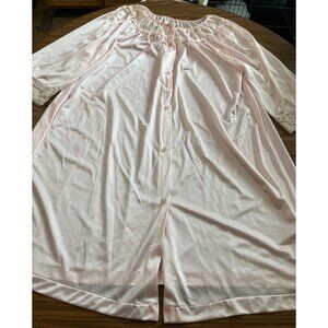 Gilead vintage pink button front robe size Large